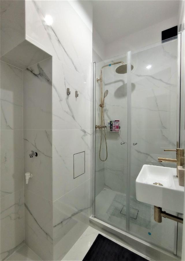 Mki Apartments - Chmielna 73 C B&B Warsaw City Center Apartment 외부 사진